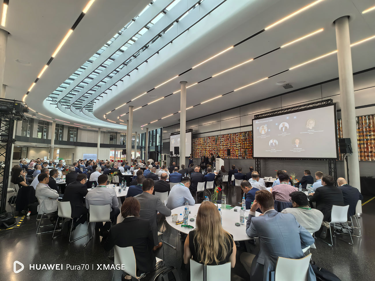 供应商大会-.jpg 供应商大会-.jpg